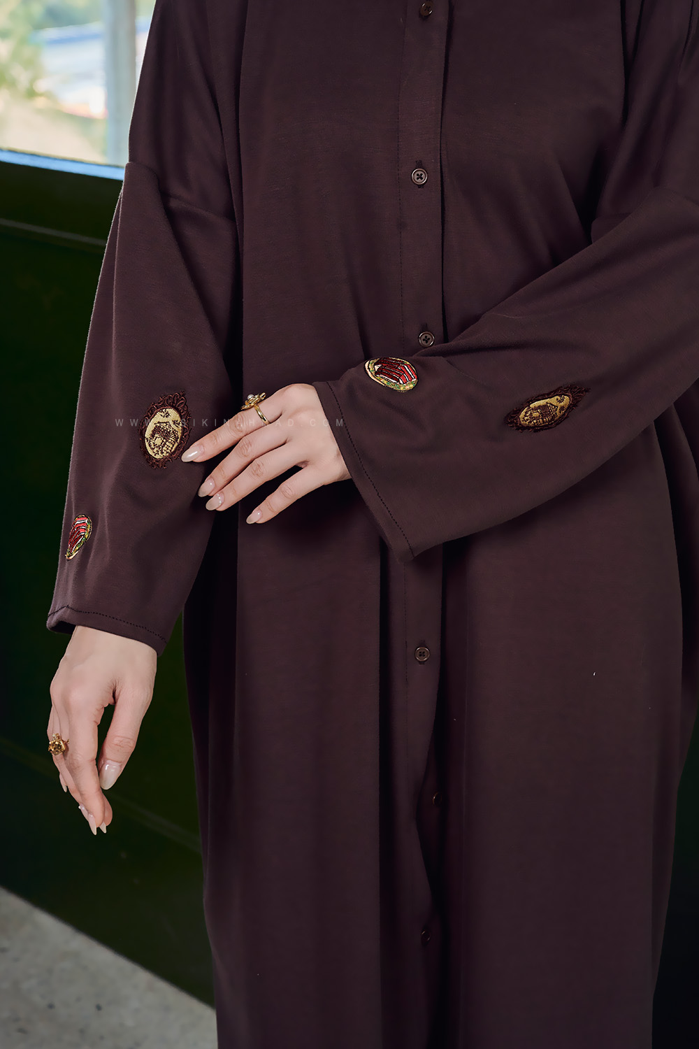 RONA DRESS IN RICH BROWN