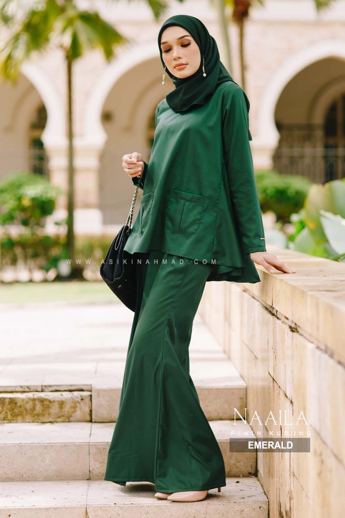 NAAILA KURUNG in EMERALD