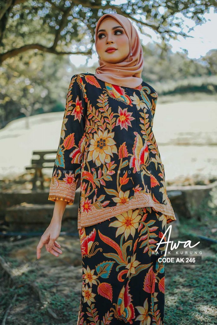 AWA KURUNG (AK246)