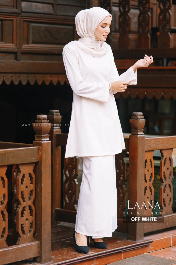 LAANA KURUNG in OFF WHITE