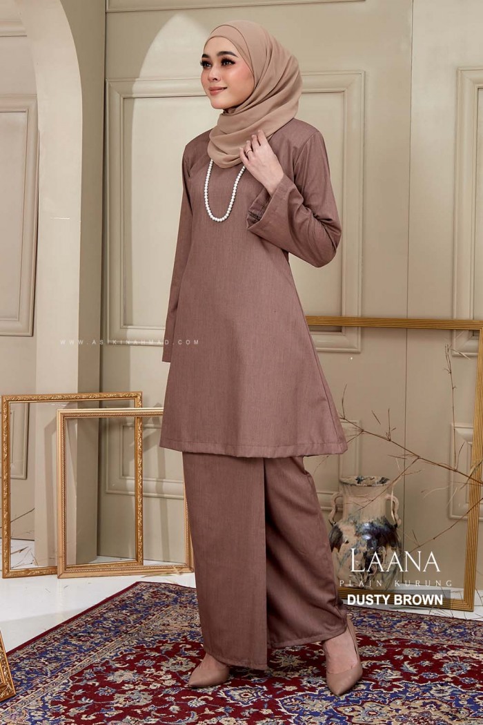 LAANA KURUNG in DUSTY BROWN