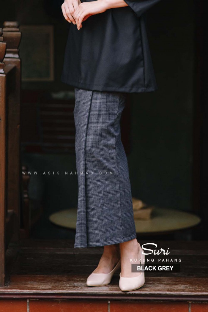 SURI KURUNG in BLACK GREY