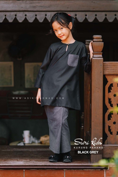 SURI KURUNG KIDS in BLACK GREY