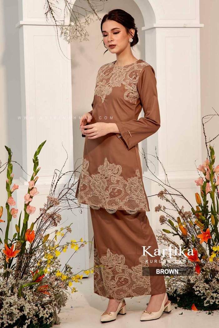 KARTIKA KURUNG in BROWN