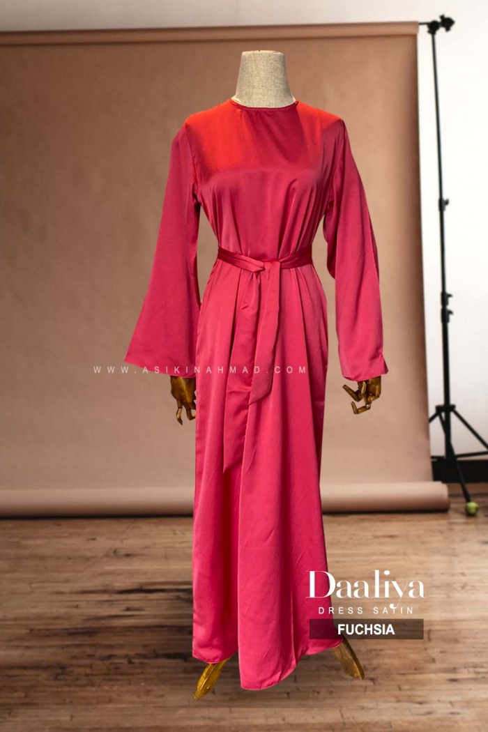 DAALIYA PLAIN in FUCHSIA