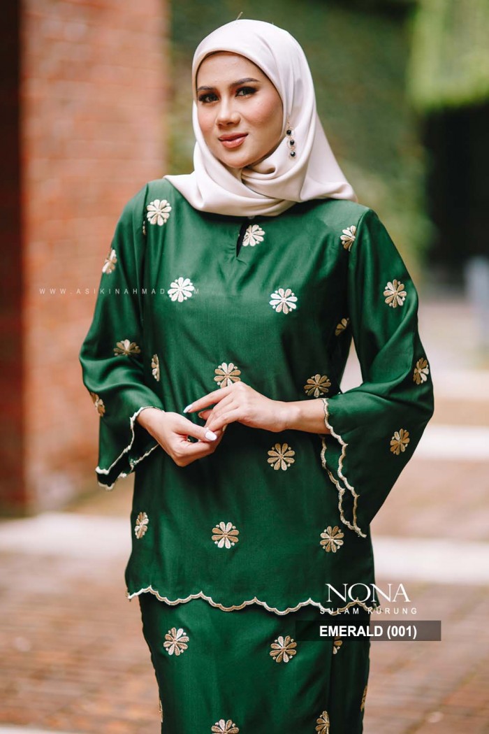 NONA KURUNG in EMERALD (001)