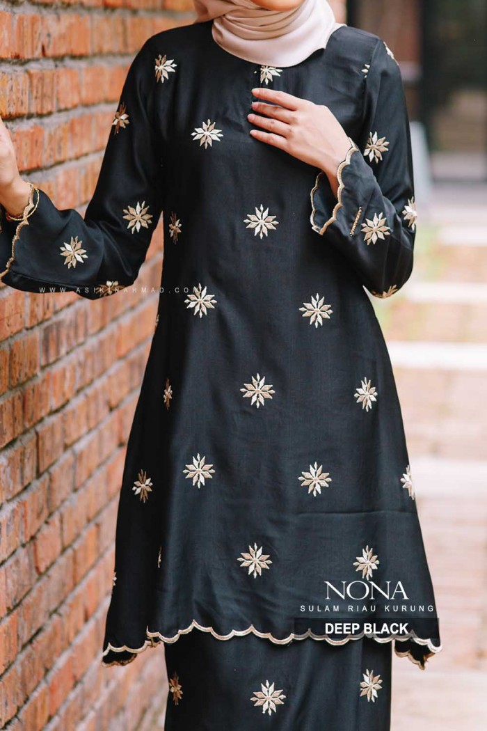 NONA KURUNG RIAU in DEEP BLACK