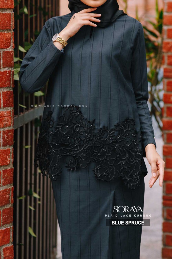 SORAYA LACE KURUNG in BLUE SPRUCE