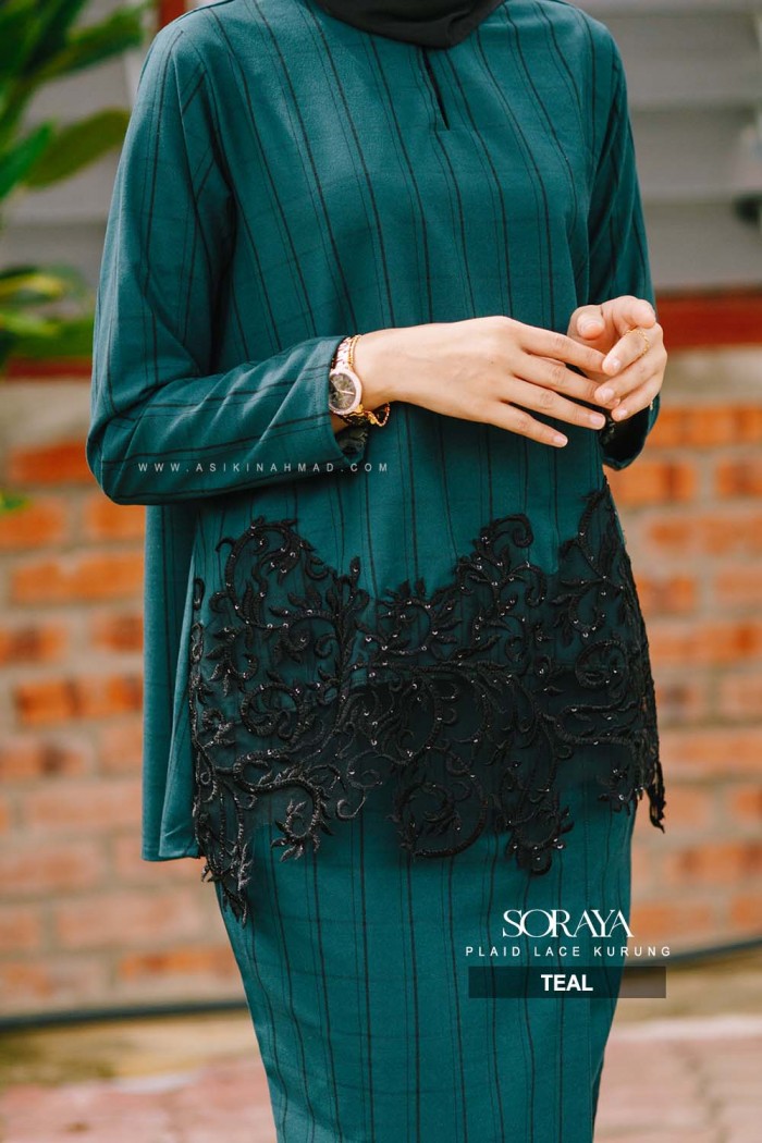 SORAYA LACE KURUNG in TEAL