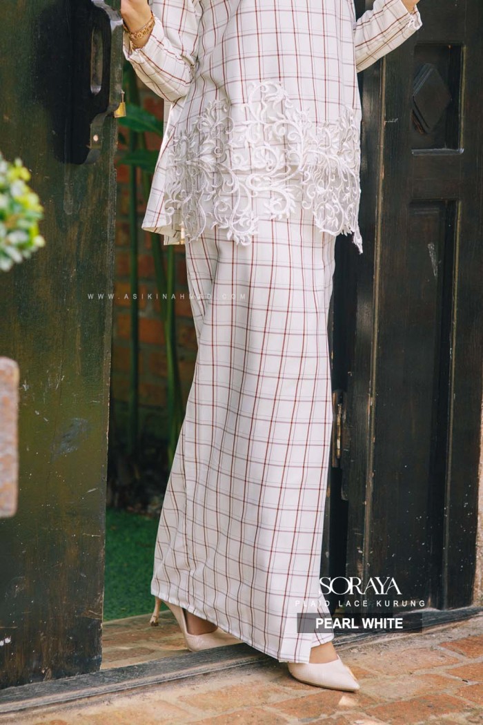 SORAYA LACE KURUNG in PEARL WHITE