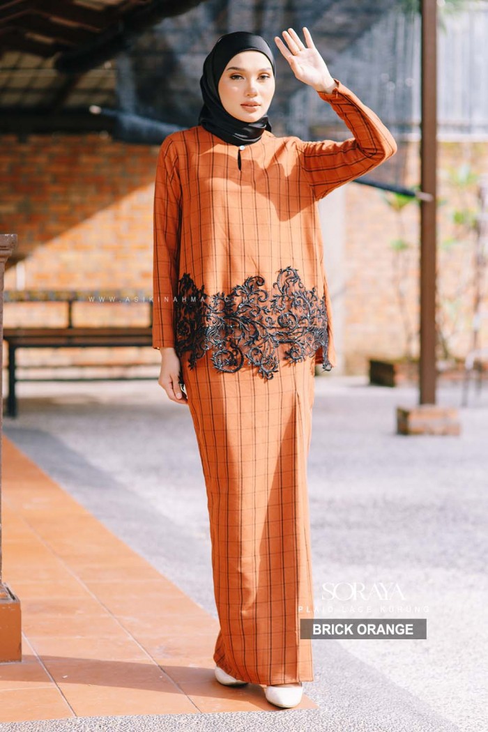 SORAYA LACE KURUNG in BRICK ORANGE