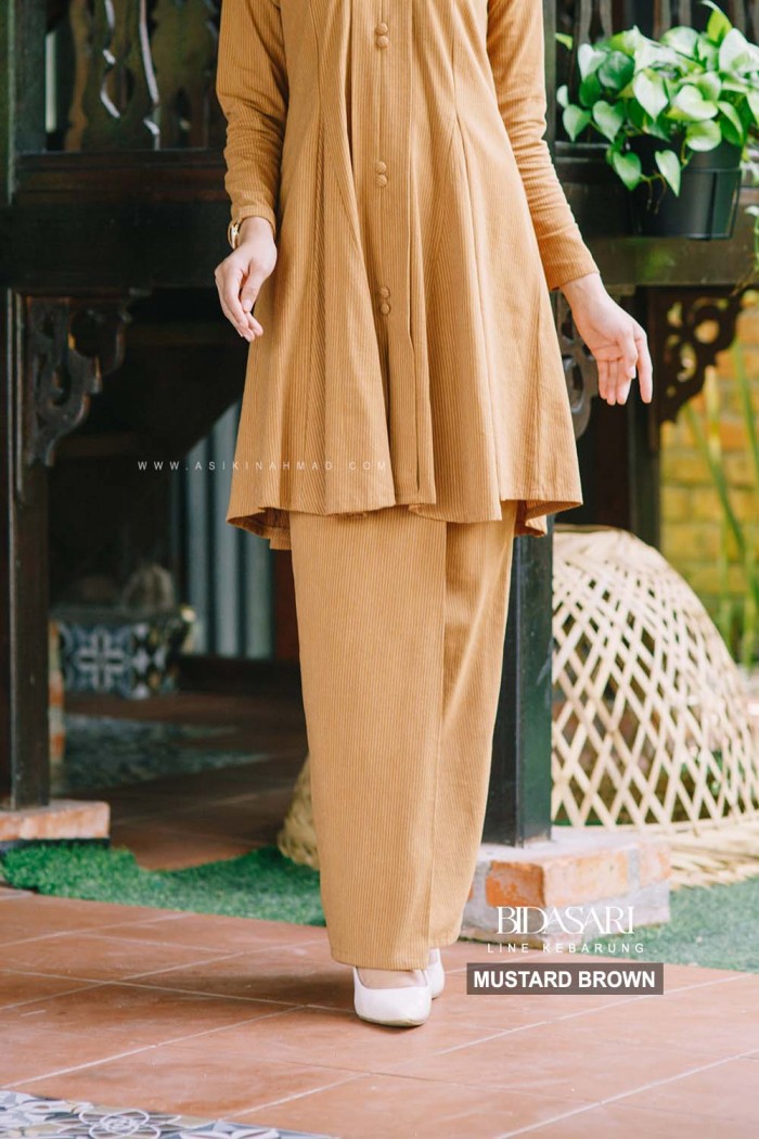 BIDASARI KEBARUNG in MUSTARD BROWN