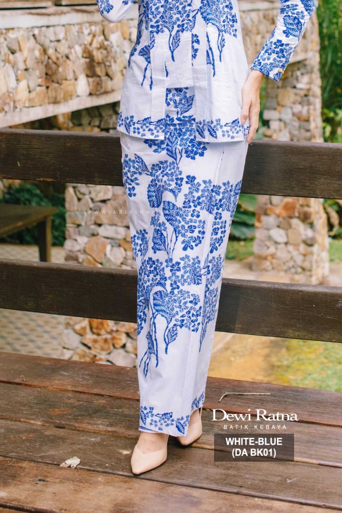 KEBAYA DEWI RATNA (DA BK01) WHITE BLUE