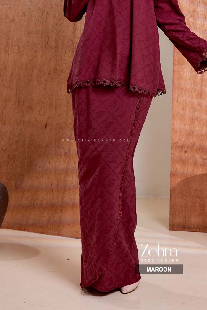 ZEHRA KURUNG in MAROON