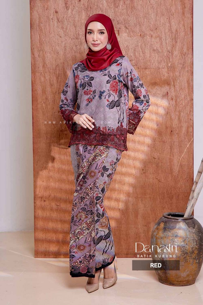 DANASTRI KURUNG KEDAH in RED