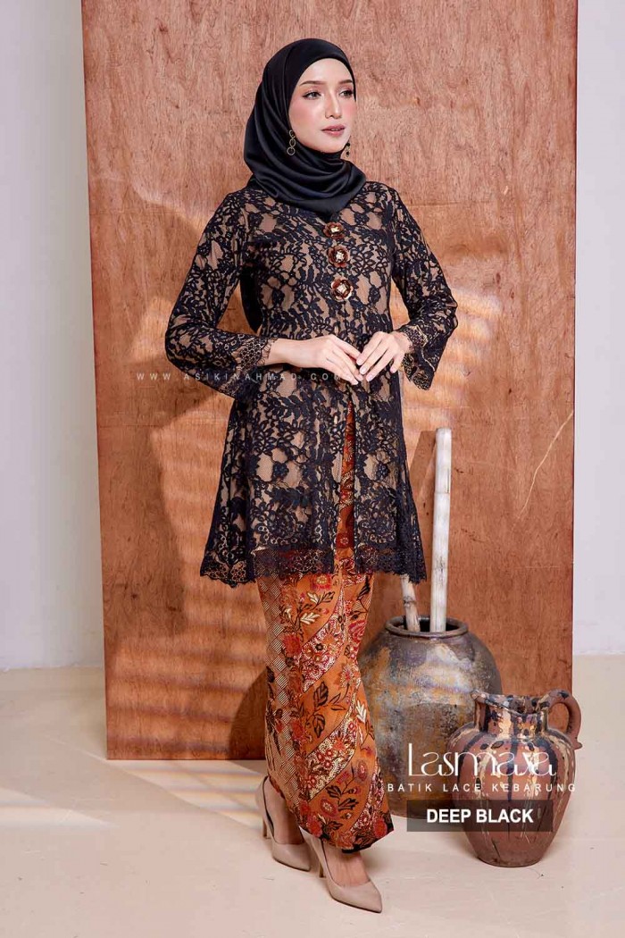 LASMAYA KEBARUNG in DEEP BLACK