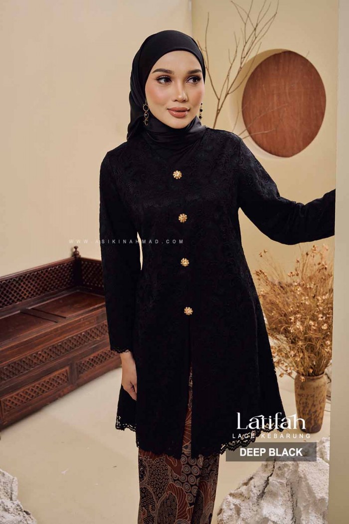 LATIFAH KEBARUNG in DEEP BLACK