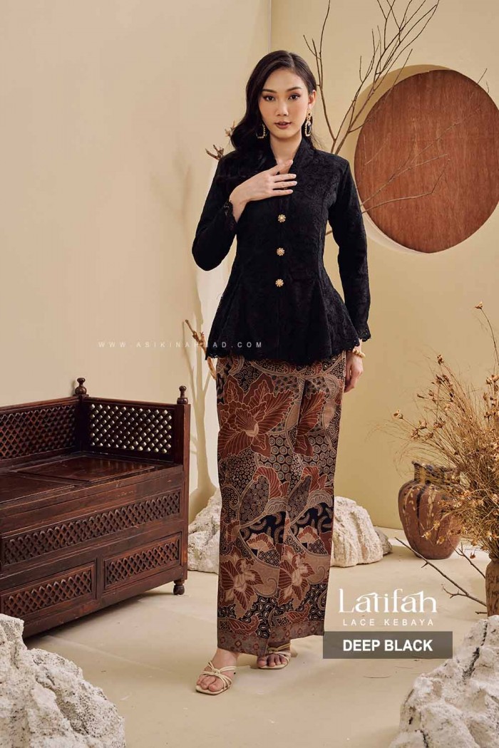 LATIFAH KEBAYA in DEEP BLACK