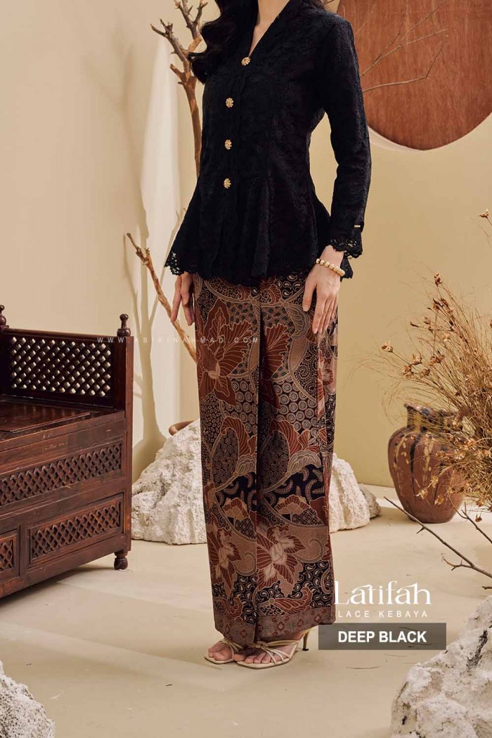 LATIFAH KEBAYA in DEEP BLACK