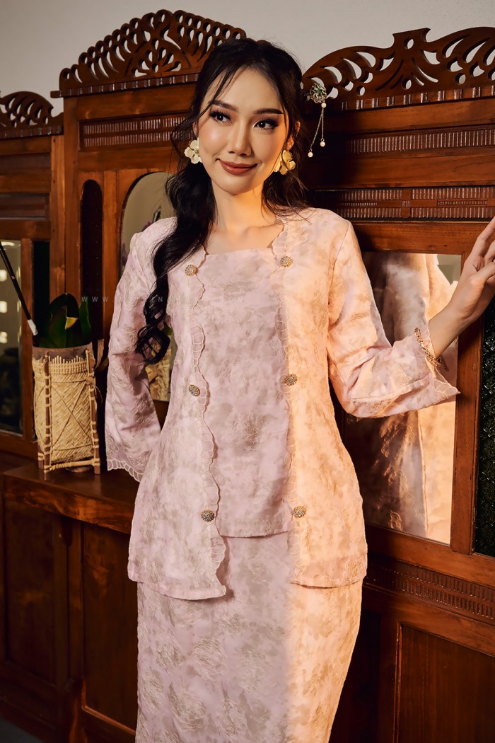 AURORA KEBAYA (AKE-D2) in SOFT PINK