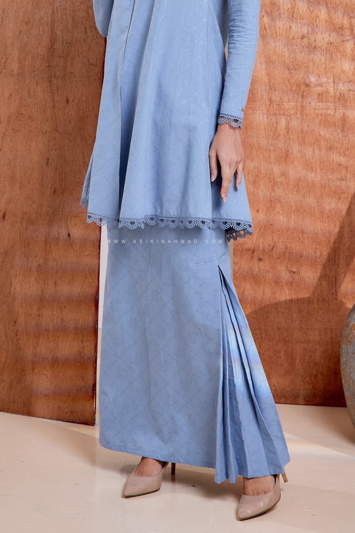 DAYANG KEBARUNG in BABY BLUE