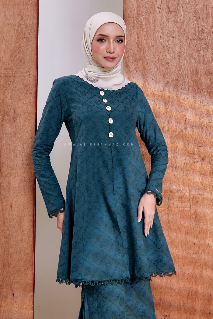 DAYANG KEBARUNG in TEAL GREEN