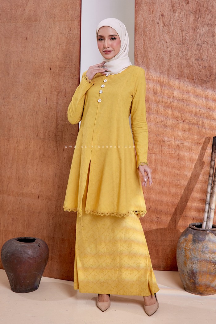 DAYANG KEBARUNG in YELLOW