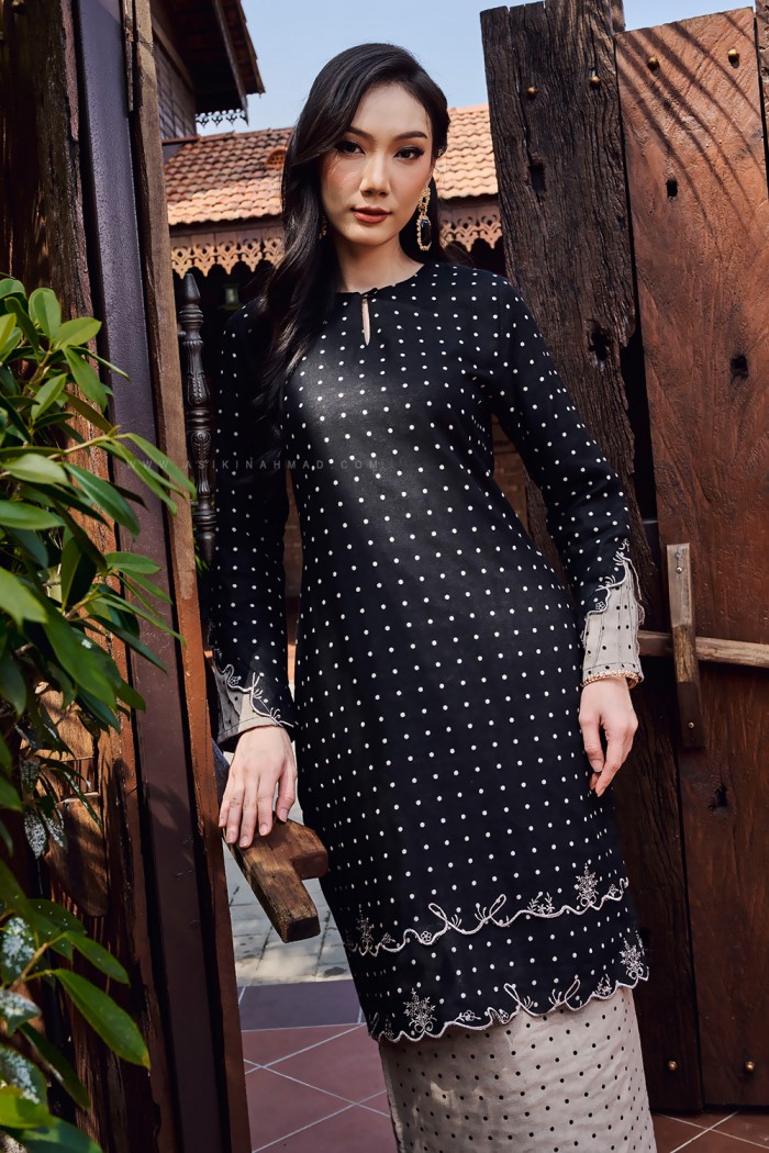 INDAH JULIA KURUNG (IJK-D2) in BLACK