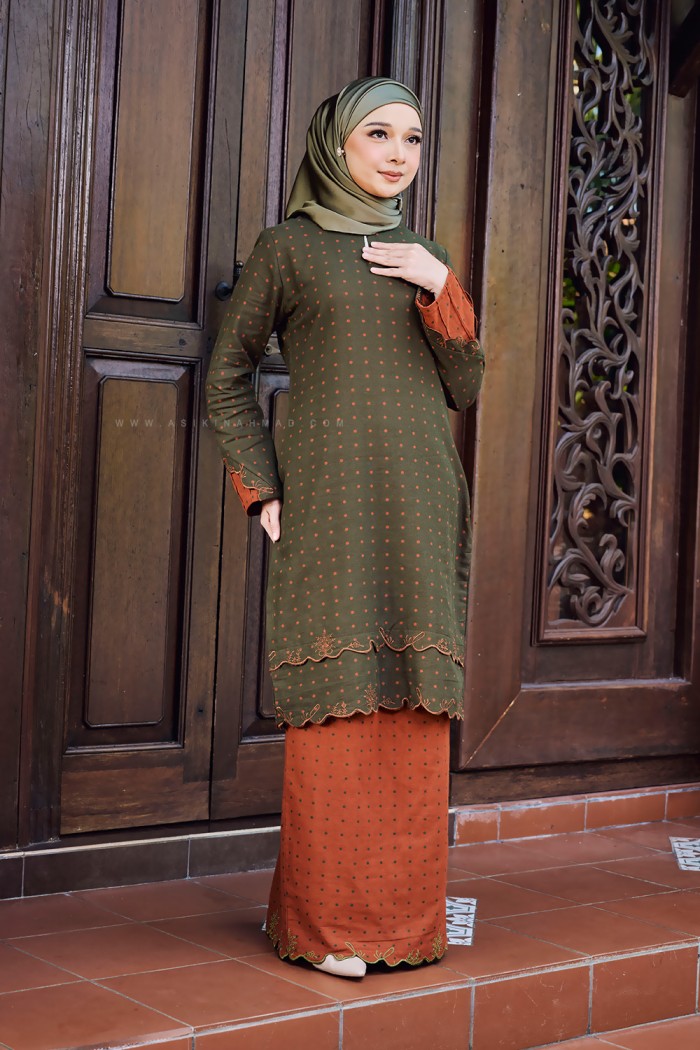 INDAH JULIA KURUNG (IJK-D2) in OLIVE