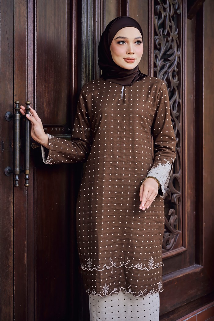 INDAH JULIA KURUNG (IJK-D2) in RICH BROWN