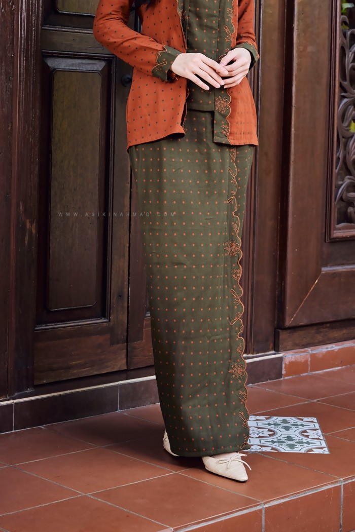 INDAH RAIA KEBAYA (IRK-D2) in OLIVE