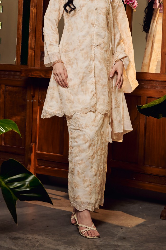 IRIS KURUNG (IKE-D2) IN CREAM YELLOW