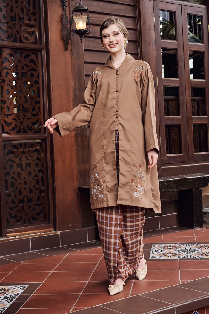 JIWA KARTIKA KURUNG (JKR-D4) in BRICK BROWN