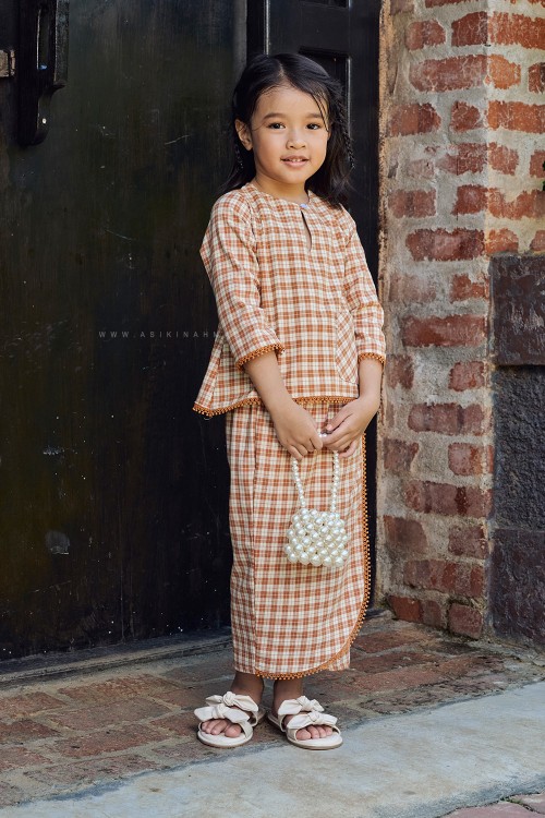 LELA INTAN KIDS (LIKK-D02) in ORANGE