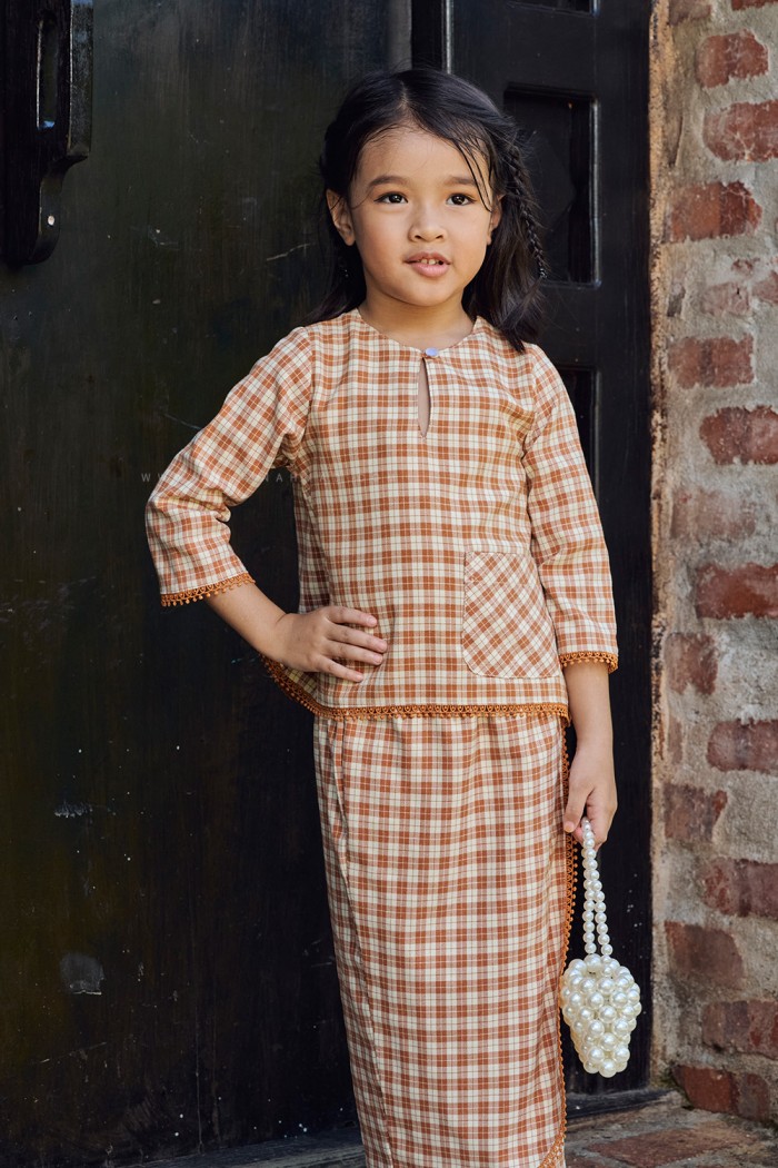 LELA INTAN KIDS (LIKK-D02) in ORANGE