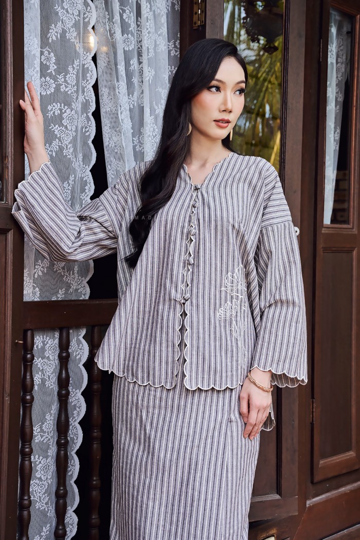 LILI ANGUN KURUNG (LAG-D1) in GREY