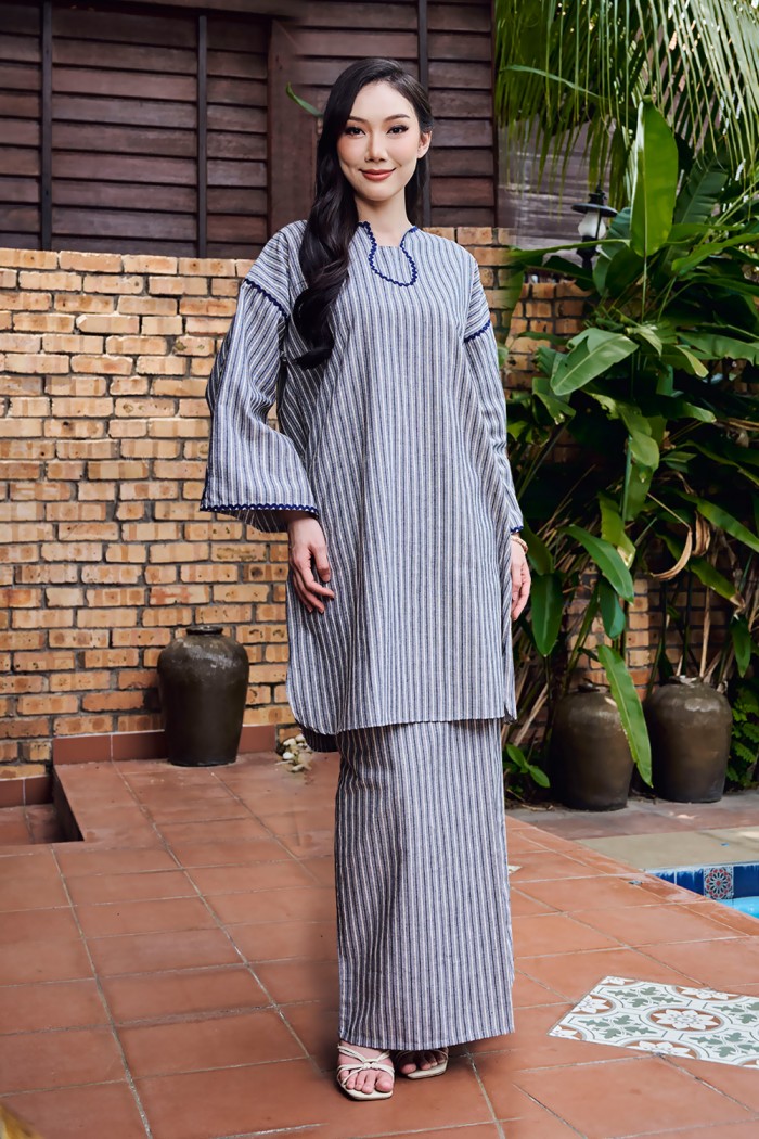 LILI AYU KURUNG (LAK-D1) in BLUE