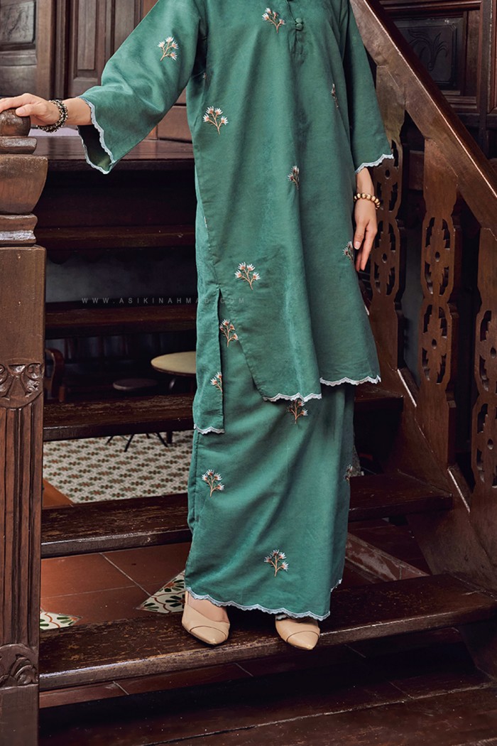 MARIA KURUNG SULAM in GREEN