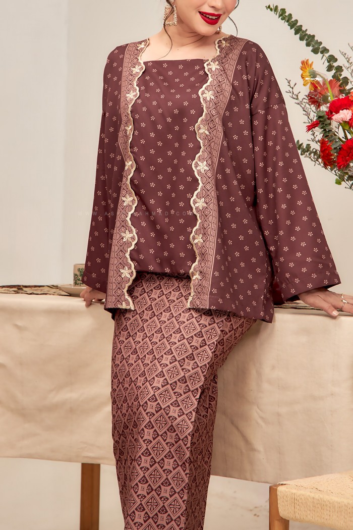 MARINA SULAM KEBAYA in DARK BROWN