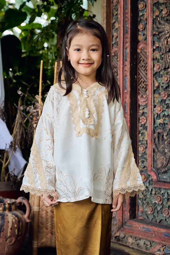 MENTARI KURUNG KIDS (MKKS-D3) IN WHITE GOLD