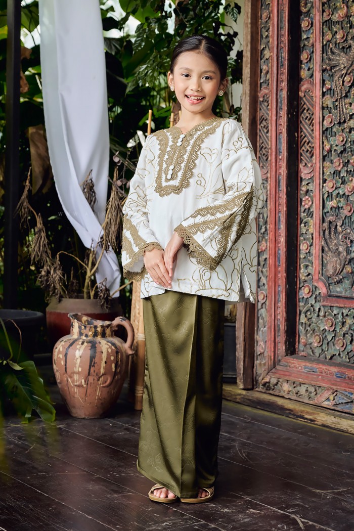 MENTARI KURUNG KIDS (MKKS-D3) IN WHITE OLIVE