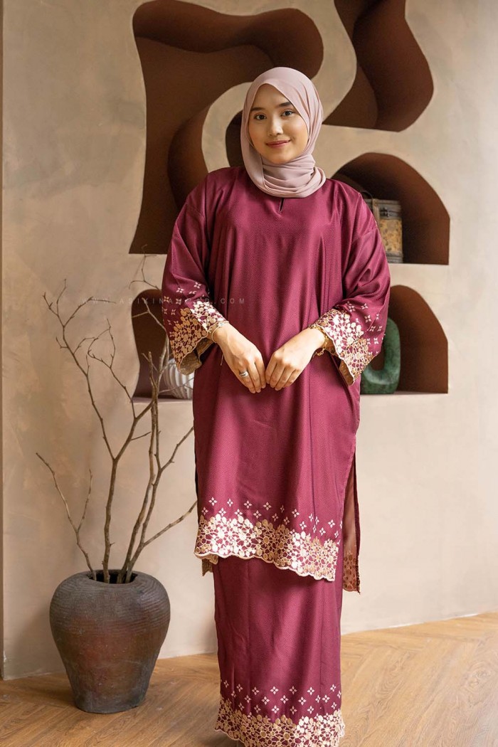 MELUR SULAM KURUNG (MSD-17) BURGUNDY