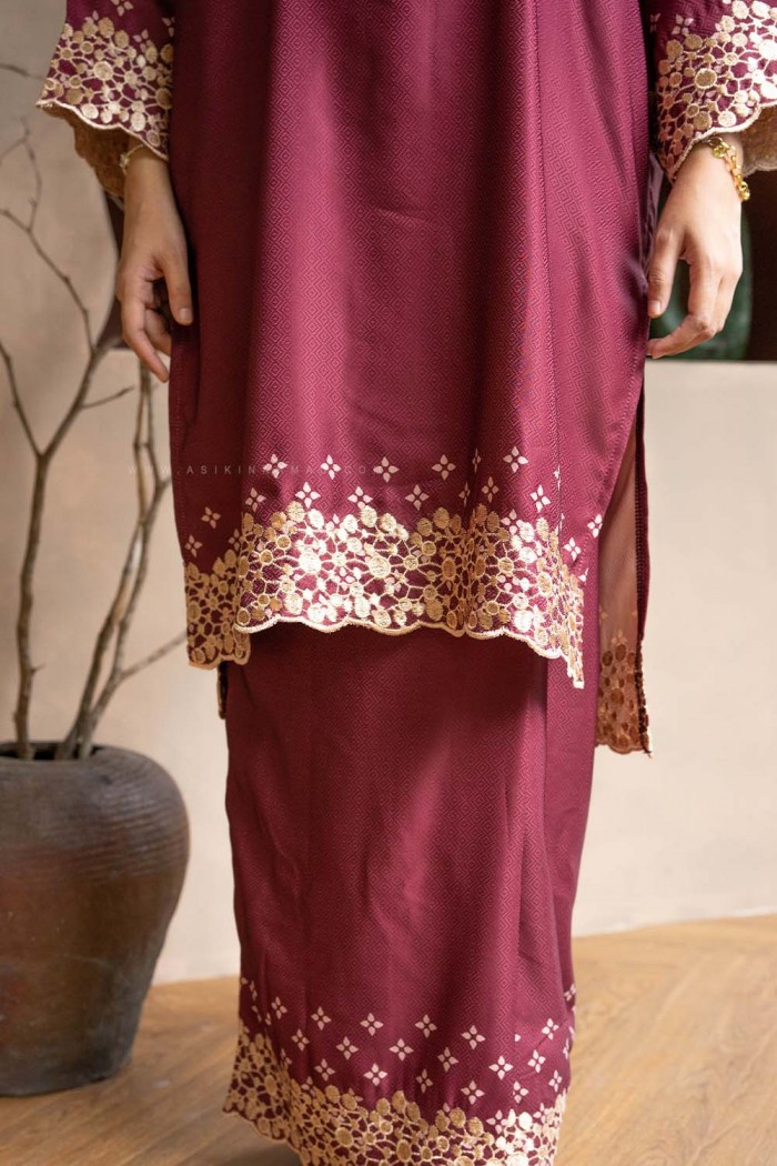 MELUR SULAM KURUNG (MSD-17) BURGUNDY