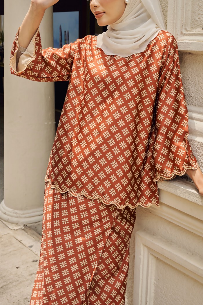 NAIFAH KURUNG SULAM (NKSD-1) ORANGE