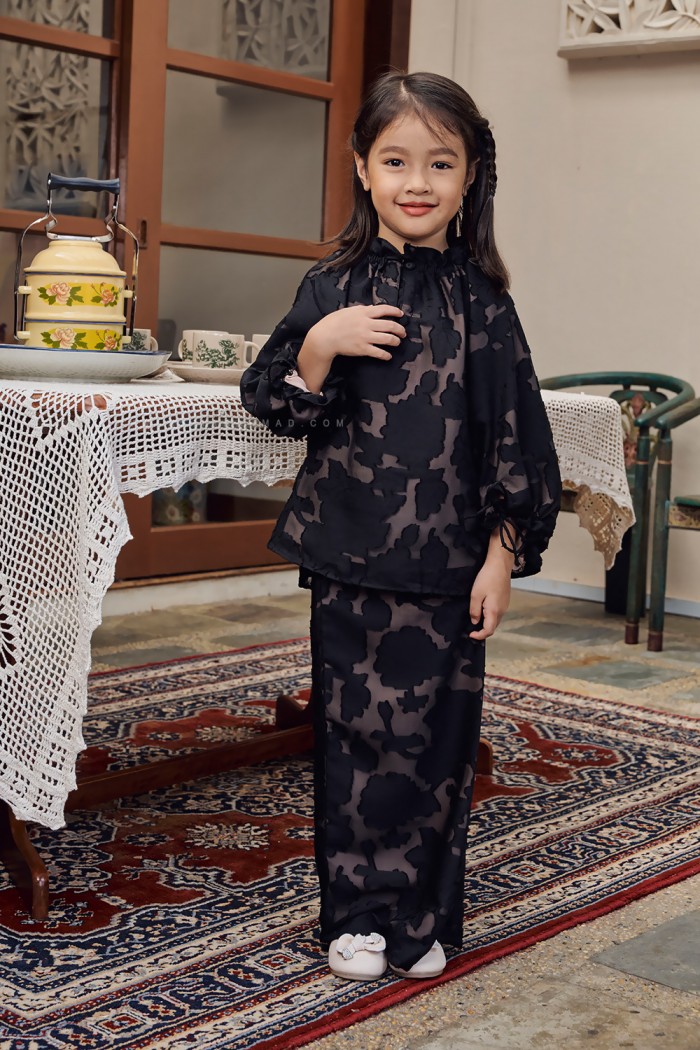 ORKID KURUNG KIDS IN DEEP BLACK