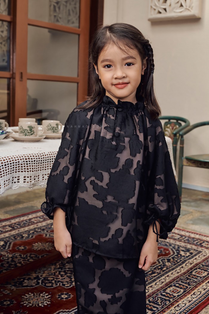 ORKID KURUNG KIDS IN DEEP BLACK