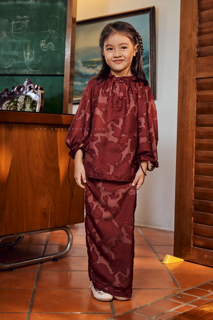 ORKID KURUNG KIDS IN MAROON