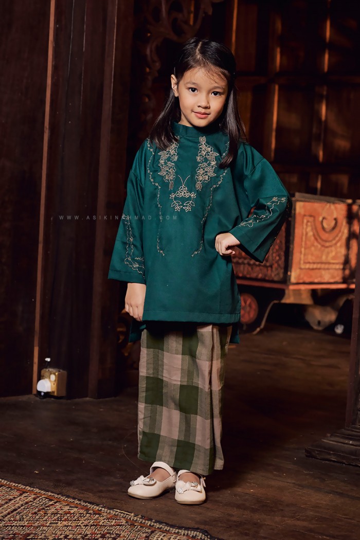 RATU CEMPAKA KIDS (RCKS-D2) IN EMERALD