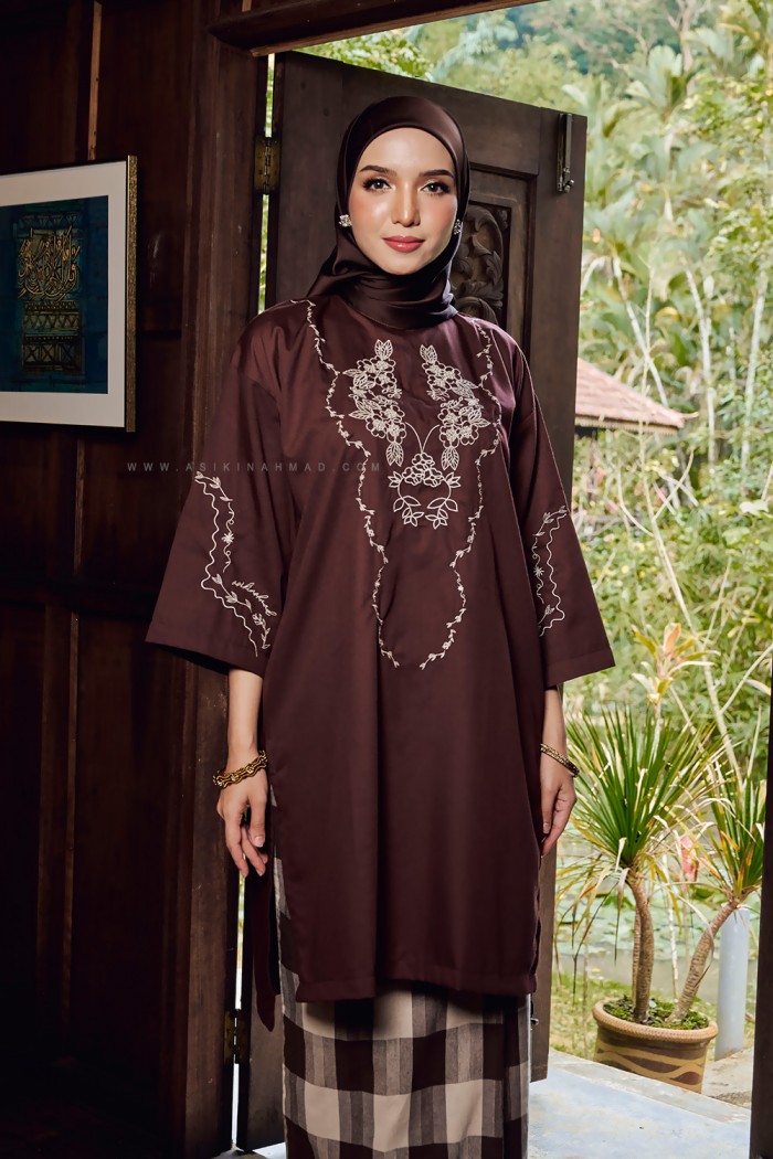 RATU CEMPAKA KURUNG (RCS-D2) IN RICH BROWN