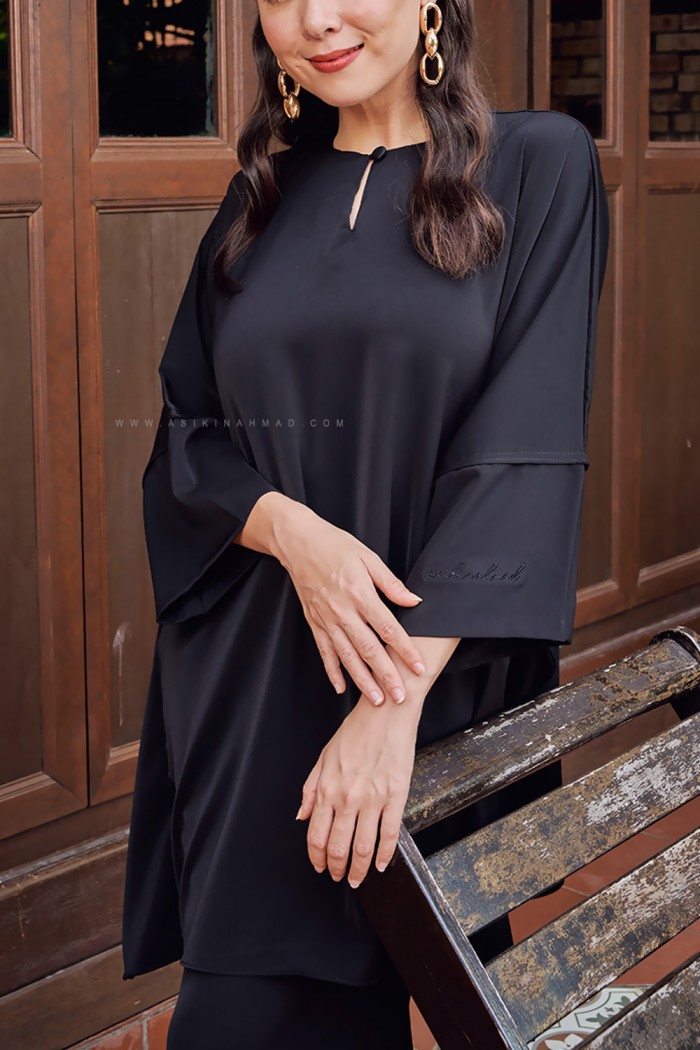 ROSA KURUNG PLAIN IN BLACK